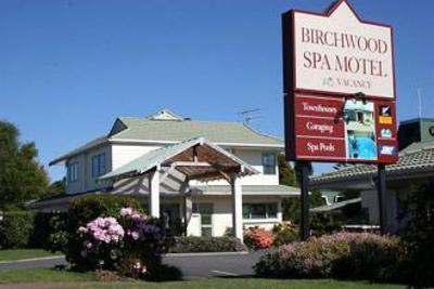фото отеля Birchwood Spa Motel