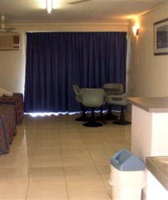 фото отеля Cairns Holiday Lodge