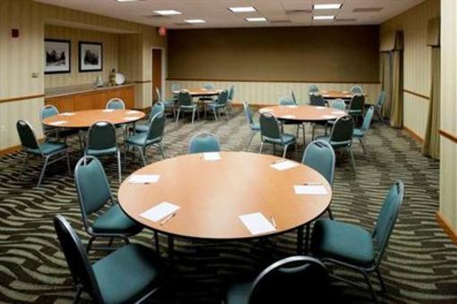 фото отеля Hampton Inn & Suites St. Louis at Forest Park