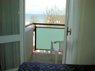 фото отеля Hotel Garni Avana