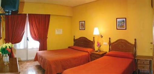 фото отеля Hostal Playa Madrid