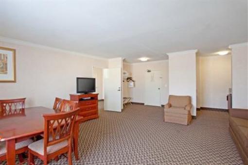 фото отеля Holiday Inn Express San Diego-La Mesa SDSU Area