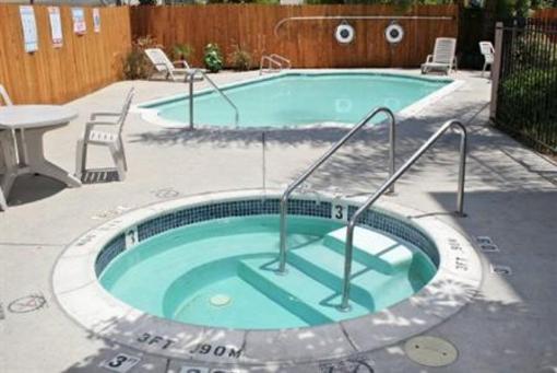 фото отеля Holiday Inn Express San Diego-La Mesa SDSU Area