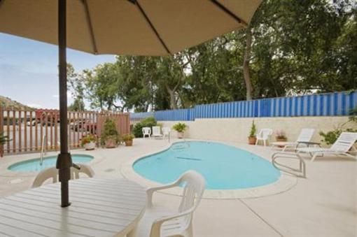 фото отеля BEST WESTERN Eagle Rock Inn