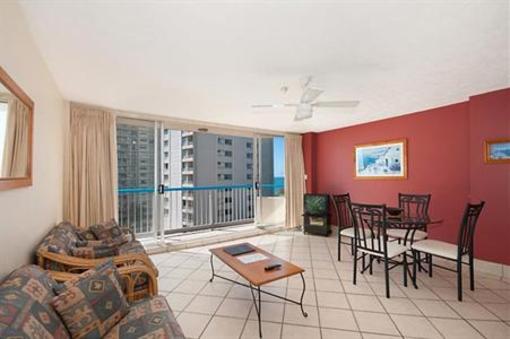 фото отеля Quarterdeck Apartments Gold Coast