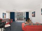 фото отеля Quarterdeck Apartments Gold Coast