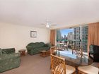 фото отеля Quarterdeck Apartments Gold Coast