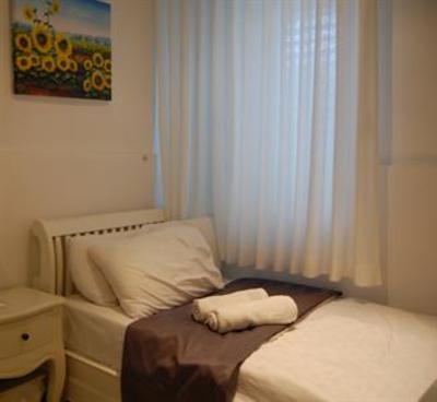 фото отеля Central Hotel Tel Aviv