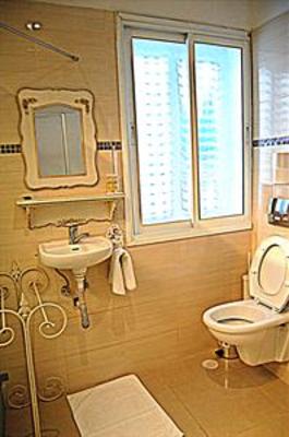 фото отеля Central Hotel Tel Aviv