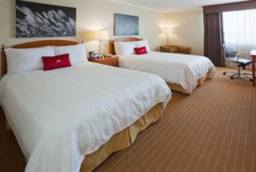 фото отеля Crowne Plaza Hotel Madison