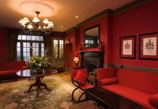 фото отеля The Red Lion Hotel Hillingdon London
