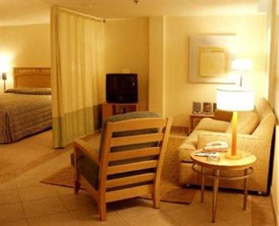 фото отеля Commodore Inn The Grove
