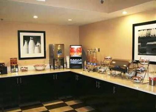 фото отеля Hampton Inn Airport South Irving