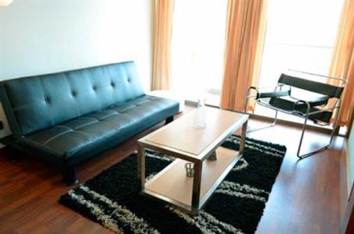 фото отеля Apartamentos Capital
