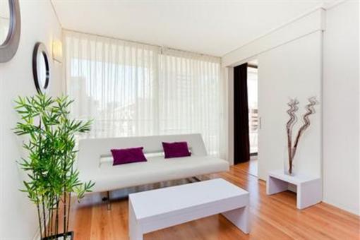 фото отеля Apartamentos Capital