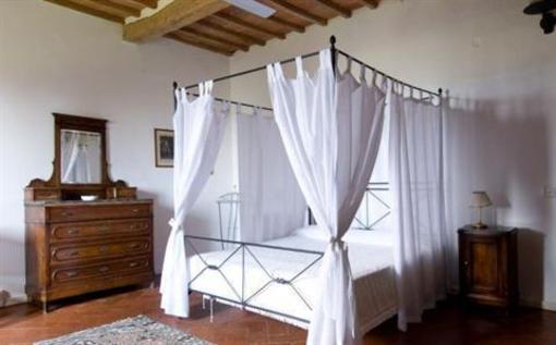 фото отеля Antico Casale Di Monte Gualandro Country House Tuoro sul Trasimeno