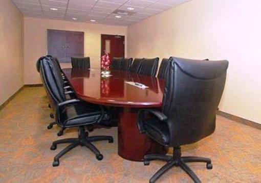 фото отеля Comfort Inn & Suites Airport Reno