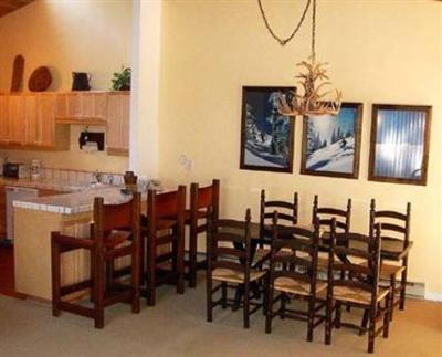 фото отеля Chateau De Montagne Condominiums Mammoth Lakes