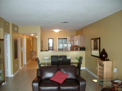 фото отеля Condos at Marina Bay Club Sunny Isles Beach