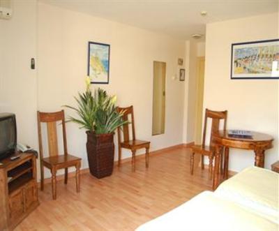 фото отеля El Faro Inn Marbella