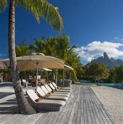 фото отеля The St. Regis Bora Bora Resort