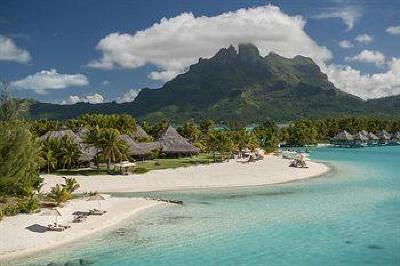 фото отеля The St. Regis Bora Bora Resort