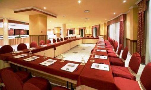 фото отеля Hotel Caceres Golf