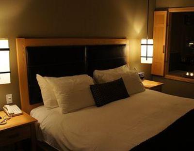 фото отеля Brentwood Bay Lodge