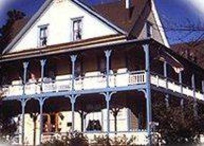 фото отеля The Historic American River Inn