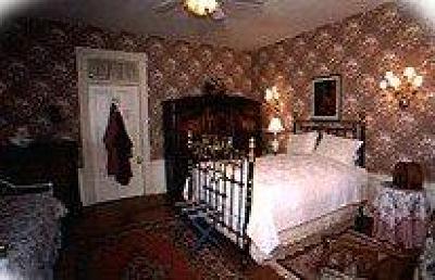 фото отеля The Historic American River Inn
