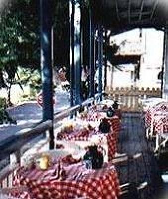 фото отеля The Historic American River Inn