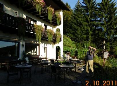 фото отеля Villa Montara Bed & Breakfast
