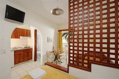 фото отеля Philoxenia Hotel Malia