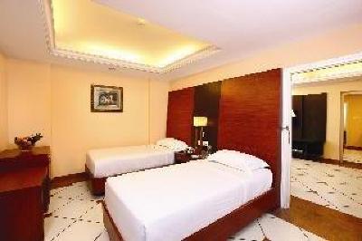 фото отеля Emarald Hotel Kochi