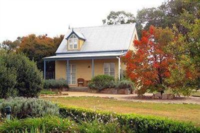 фото отеля Vineyard Cottages and Cafe