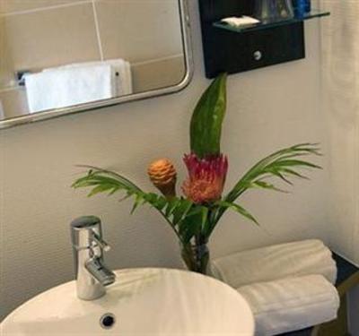 фото отеля Hotel Wilson Begles Garonne
