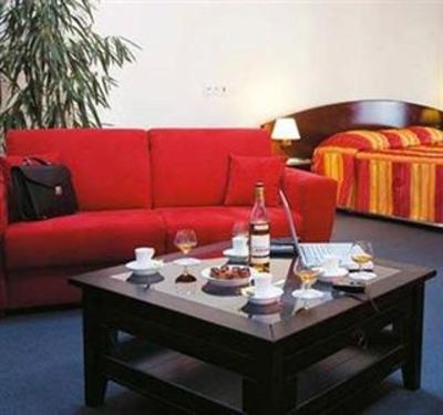 фото отеля Hotel Wilson Begles Garonne