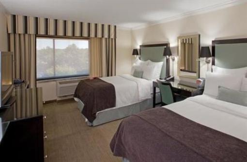 фото отеля Crowne Plaza Hotel Boston Natick