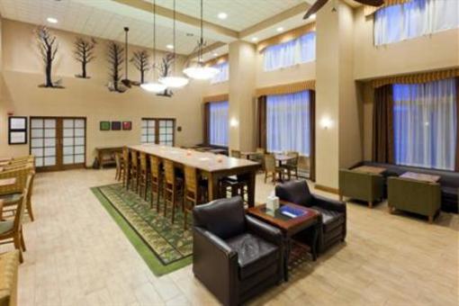 фото отеля Hampton Inn & Suites Fairbanks