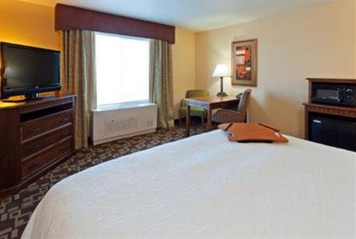 фото отеля Hampton Inn & Suites Fairbanks