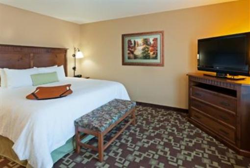 фото отеля Hampton Inn & Suites Fairbanks