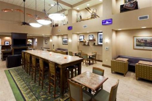 фото отеля Hampton Inn & Suites Fairbanks