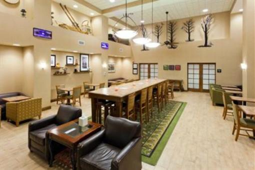 фото отеля Hampton Inn & Suites Fairbanks