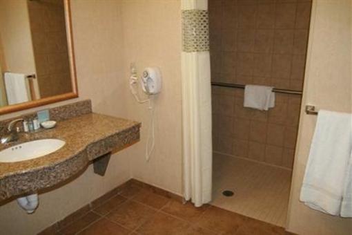 фото отеля Hampton Inn & Suites Fairbanks