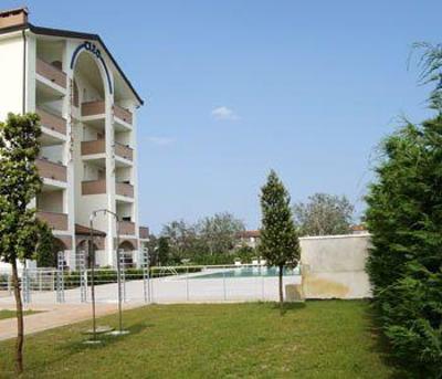 фото отеля Cleo Residence