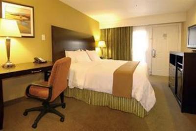 фото отеля BEST WESTERN Plus Meridian Inn & Suites, Anaheim-Orange
