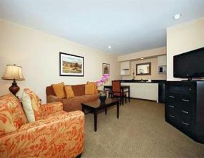 фото отеля BEST WESTERN Plus Meridian Inn & Suites, Anaheim-Orange