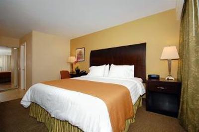 фото отеля BEST WESTERN Plus Meridian Inn & Suites, Anaheim-Orange
