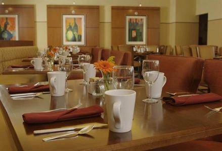 фото отеля Hilton Long Beach & Executive Meeting Center