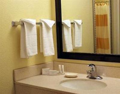 фото отеля SpringHill Suites Lansing
